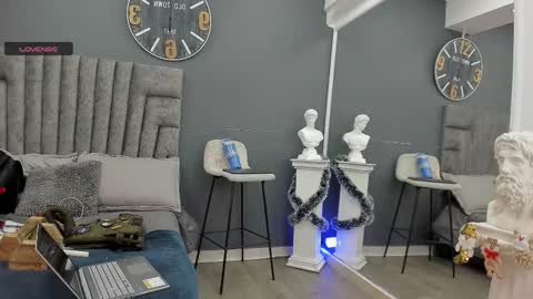 Snapshot of emilio_brandon chatting on 16, 12, 2025 Emilio online show from 16, 12, 2025