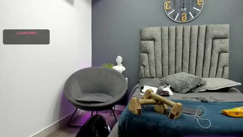 Snapshot of emilio_brandon chatting on 18, 12, 2025 Emilio online show from 18, 12, 2025