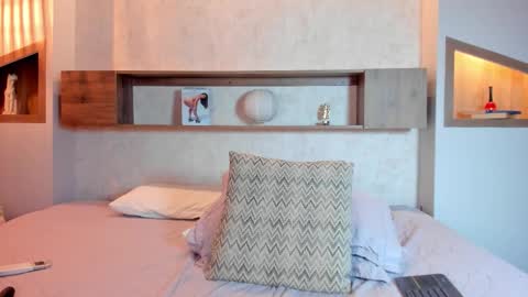 Snapshot of emilly_beaumontt chatting on 31, 1, 2026 Emily Beaumont. online show from 31, 1, 2026