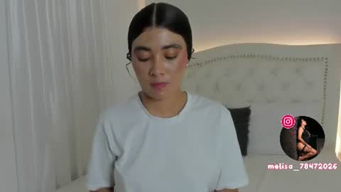 Snapshot of emilly_duque chatting on 8, 8, 2026 Emilly online show from 8, 8, 2026
