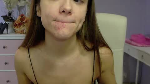 Emilly online show from 17, 2, 2025