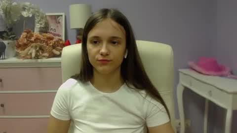 Emilly online show from 10, 3, 2025