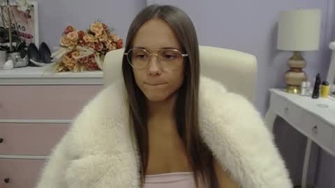 Emilly online show from 23, 11, 2025