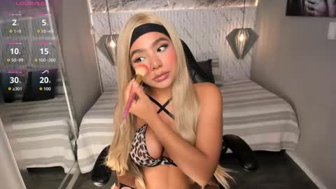 emilly_mell online show from 5, 10, 2025
