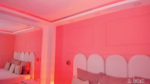 Emilly  online show from 30, 3, 2026