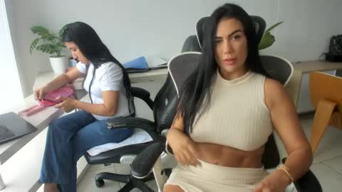 Emilly  online show from 6, 4, 2026