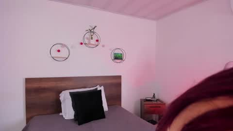 Snapshot of emillygonzalez chatting on 19, 12, 2024 .  . online show from 19, 12, 2024