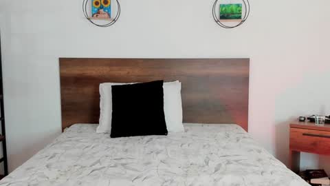 Snapshot of emillygonzalez chatting on 3, 1, 2025 .  . online show from 3, 1, 2025