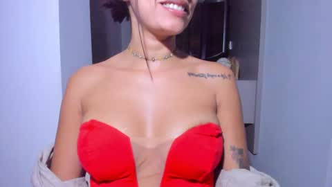 Snapshot of emillyhils1 chatting on 5, 7, 2026 emilly online show from 5, 7, 2026