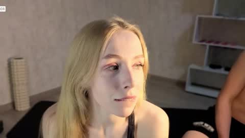 emily0303 online show from 9, 4, 2026