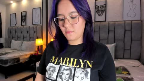 Emily online show from 31, 12, 2024