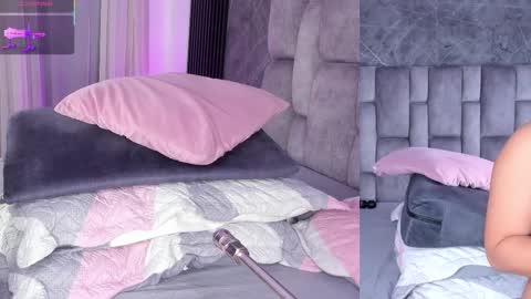 Snapshot of emily___fox chatting on 3, 10, 2025 Emily online show from 3, 10, 2025