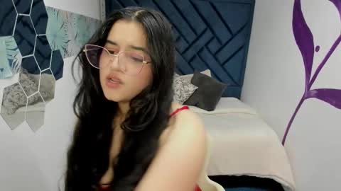 EMILY FOX online show from 15, 9, 2025