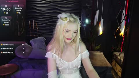 Emily online show from 6, 2, 2025