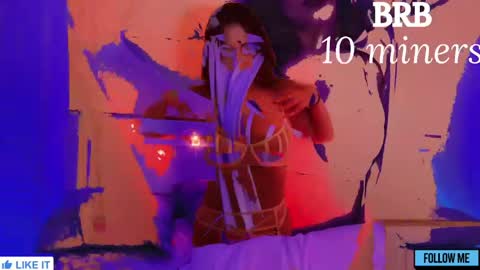 EMILY online show from 17, 4, 2026