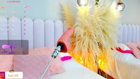 EMILY   Monday 5-2 am From Tuesday to Friday5-1 am Colombia time online show from 21, 1, 2025