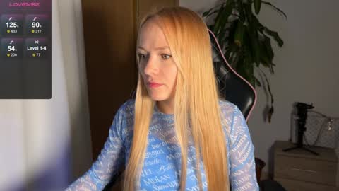 Snapshot of emily_jayreal chatting on 9, 1, 2025 Emily online show from 9, 1, 2025