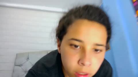 Snapshot of emily_jhons2 chatting on 28, 9, 2025 Emily jhon online show from 28, 9, 2025