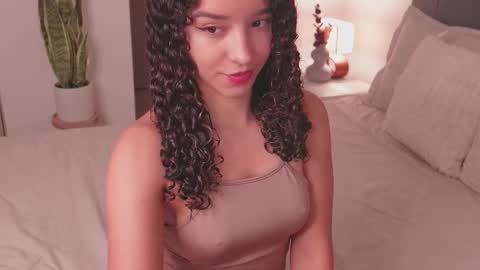 Snapshot of emily_johnson1 chatting on 23, 2, 2025 Juliana online show from 23, 2, 2025