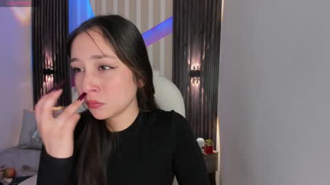 Snapshot of emily_layton chatting on 27, 1, 2025 Emily online show from 27, 1, 2025
