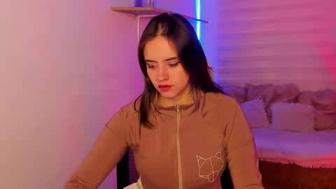 emily_lindey online show from 24, 10, 2025