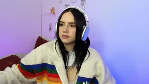 Snapshot of emily_lindey_ chatting on 7, 2, 2026 Emily Lindey online show from 7, 2, 2026