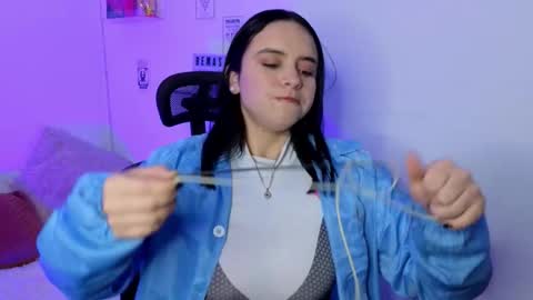 Emily Lindey online show from 10, 3, 2026