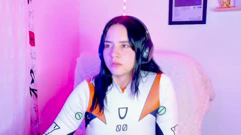 Snapshot of emily_lindey_ chatting on 14, 7, 2026 Emily Lindey online show from 14, 7, 2026