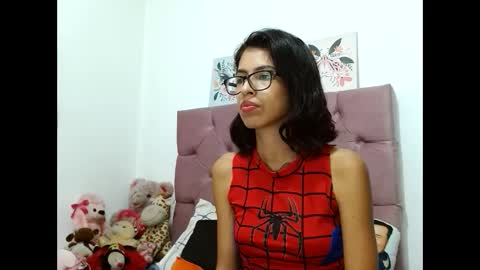 Snapshot of emily_loperaa chatting on 29, 12, 2024 Emily online show from 29, 12, 2024