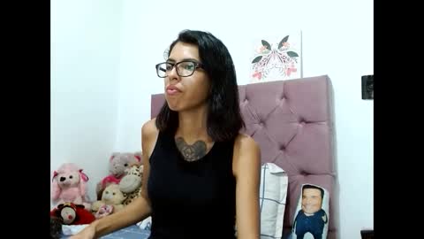 Snapshot of emily_loperaa chatting on 30, 12, 2024 Emily online show from 30, 12, 2024