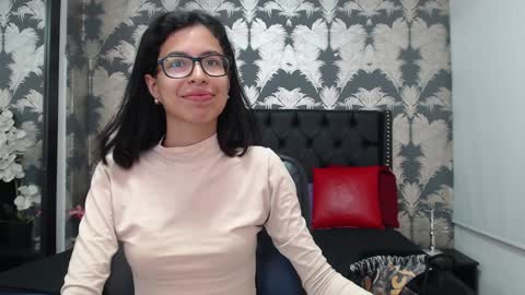 Snapshot of emily_loperaa chatting on 25, 1, 2025 Emily online show from 25, 1, 2025