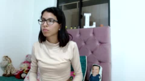 Snapshot of emily_loperaa chatting on 26, 1, 2025 Emily online show from 26, 1, 2025