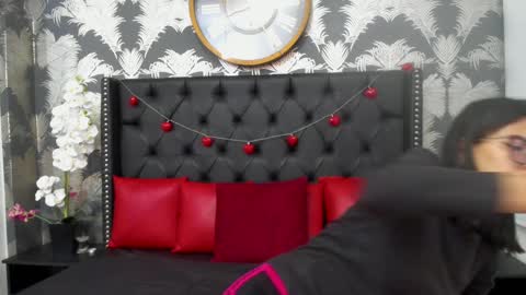 Snapshot of emily_loperaa chatting on 19, 2, 2025 Emily online show from 19, 2, 2025