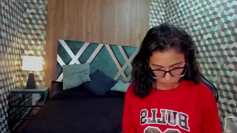 Snapshot of emily_loperaa chatting on 11, 3, 2025 Emily online show from 11, 3, 2025