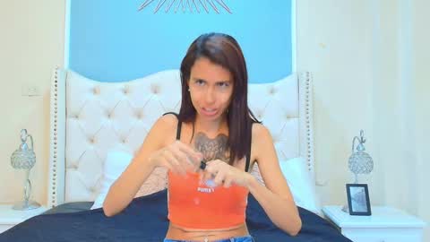 Snapshot of emily_loperaa chatting on 9, 9, 2025 Emily online show from 9, 9, 2025