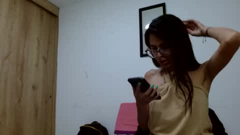 Snapshot of emily_loperaa chatting on 13, 6, 2026 Emily online show from 13, 6, 2026