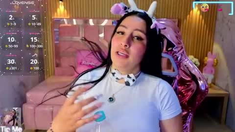 Snapshot of emily_mills_s chatting on 7, 10, 2025 Emily online show from 7, 10, 2025