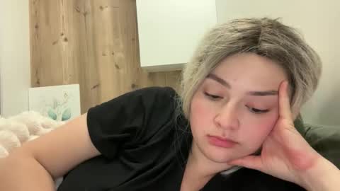 emily_morning_dew online show from 15, 10, 2025