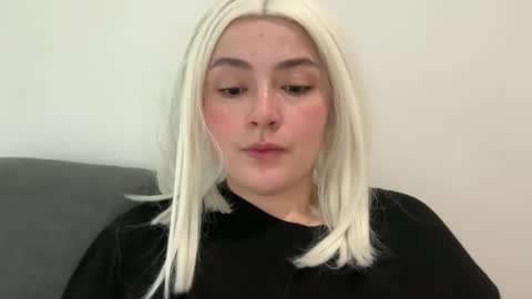 emily_morning_dew online show from 27, 3, 2026