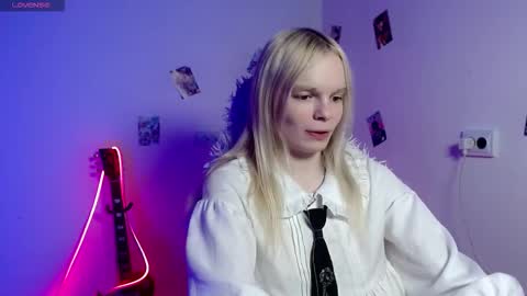 Snapshot of emily_nyaffe123 chatting on 13, 3, 2026 Lia online show from 13, 3, 2026