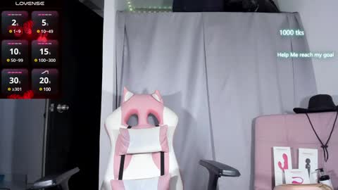Snapshot of emily_palmeer chatting on 28, 1, 2025 emily_palmeer online show from 28, 1, 2025