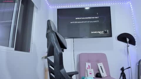 emily_palmeer online show from 9, 3, 2026