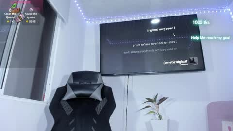 emily_palmeer online show from 4, 4, 2026