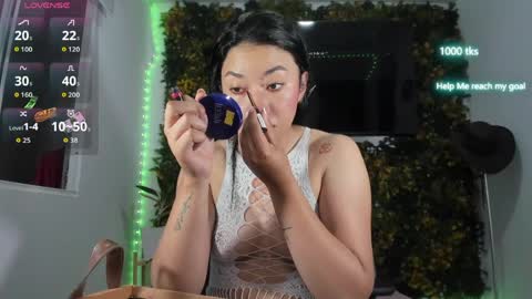 emily_palmeer online show from 11, 4, 2026