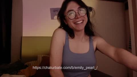 Snapshot of emily_pearl_ chatting on 5, 2, 2025 emily_pearl_ online show from 5, 2, 2025