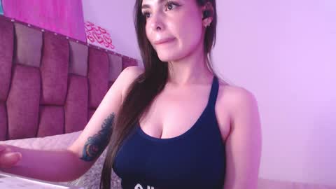 emily_w2 online show from 21, 2, 2025