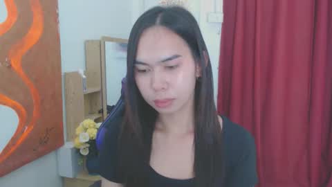 Snapshot of emily_xo143 chatting on 5, 5, 2026 emily_xo143 online show from 5, 5, 2026