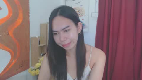 Snapshot of emily_xo143 chatting on 13, 5, 2026 emily_xo143 online show from 13, 5, 2026