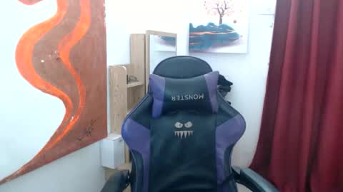 Snapshot of emily_xo143 chatting on 24, 5, 2026 emily_xo143 online show from 24, 5, 2026