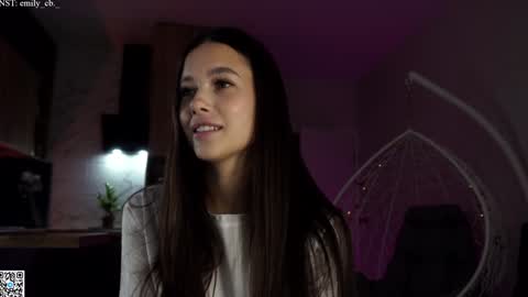 Snapshot of emilybatee chatting on 23, 9, 2025 emilybatee online show from 23, 9, 2025